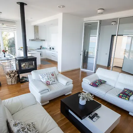 Sunset - The Twin By Pikhost Široka