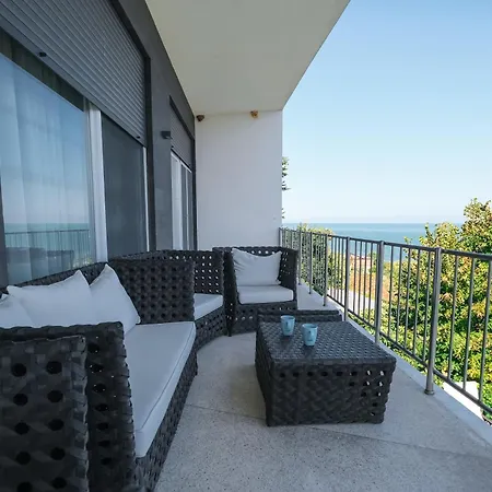 Sunset - The Twin By Pikhost